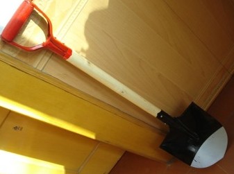 Round Point Digging Shovel