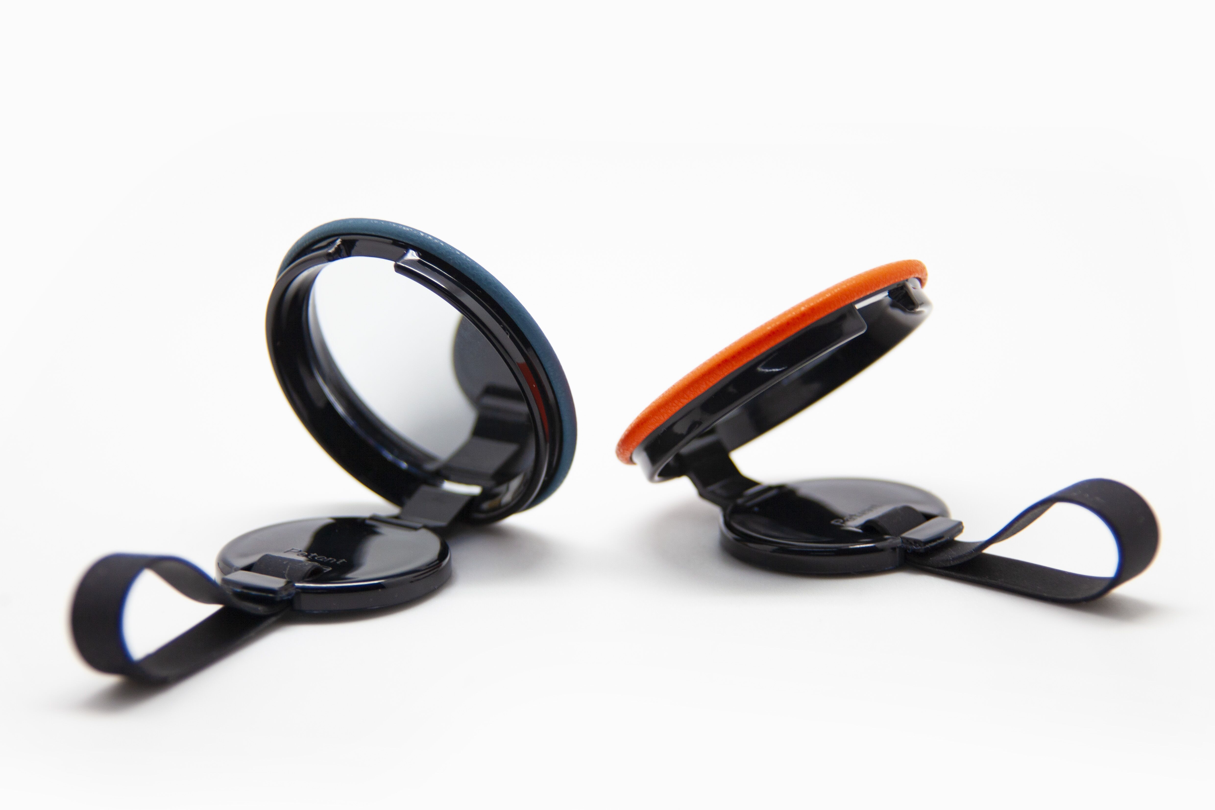 Mobile Phone Grip with Integrated Mirror