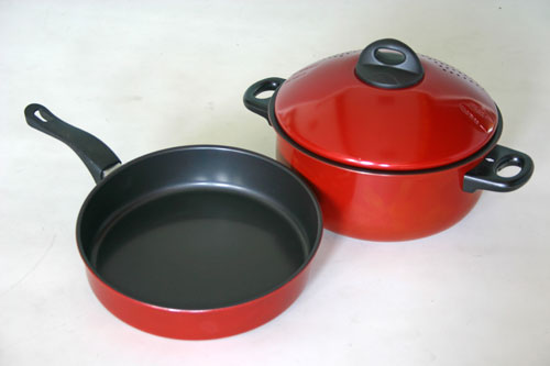 Red Non-Stick Cookware Set with Pot and Pan