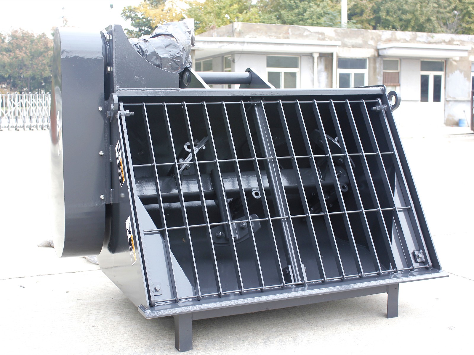 HCN Concrete mixer bucket - Image 3