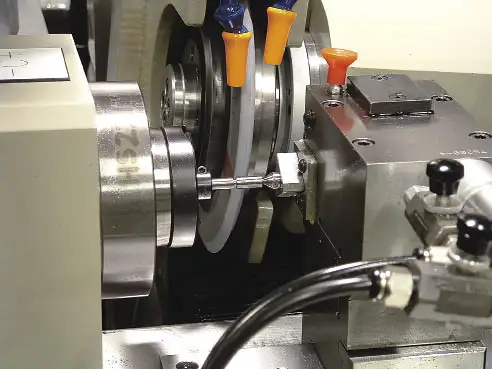 Internal view of the grinding machine components