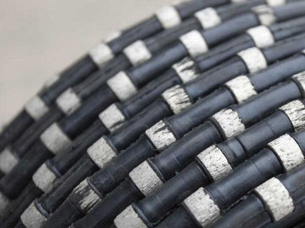 High quality stone diamond wire saw mine rope saw beads for marble concrete and granite cutting - Image 2