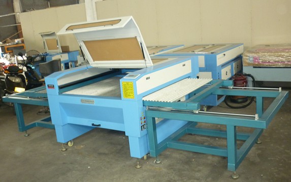 High Speed Laser Cutting and Engraving Machine