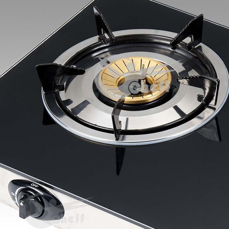 Gas stove with burners active