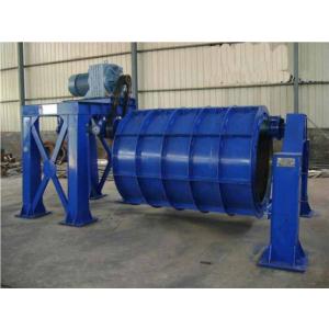 Concrete block making machine with hydraulic press and mixing unit