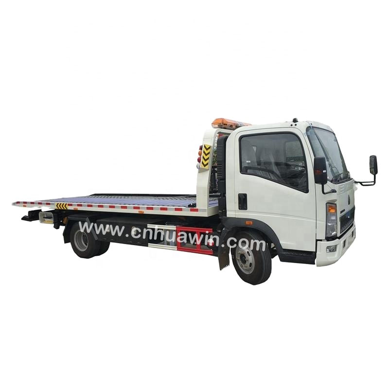 HOWO 4x2 New condition flat bed wrecker towing truck - Image 3