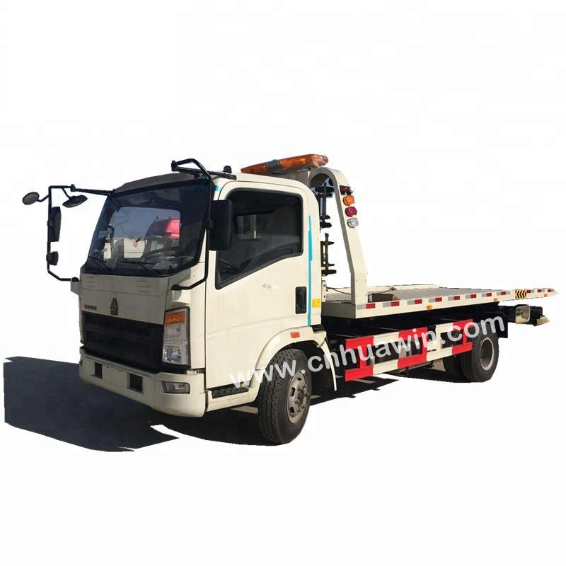 HOWO 4x2 New condition flat bed wrecker towing truck - Image 2