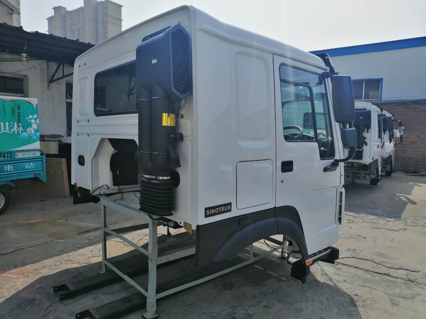 HW76 Truck Cabin