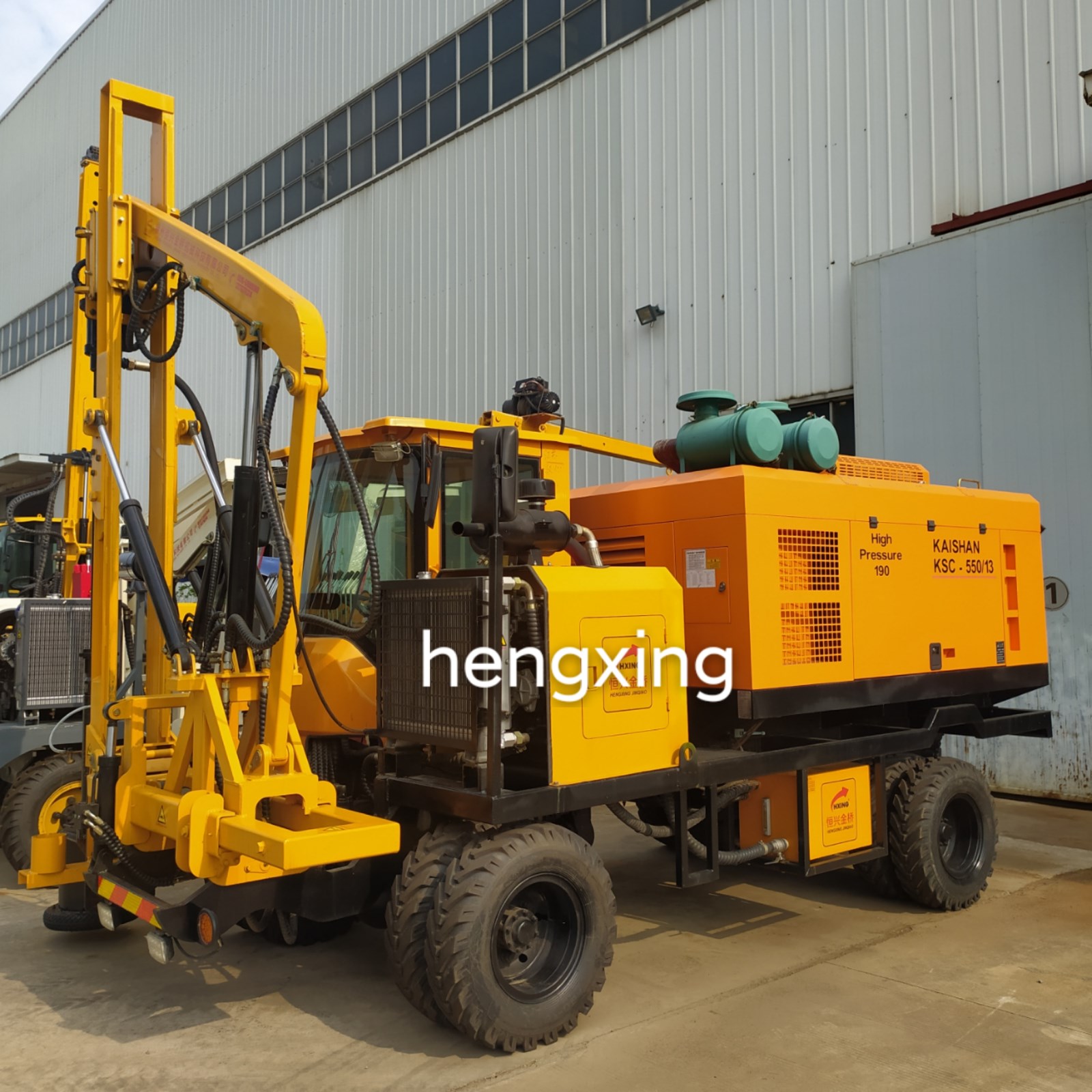 HXT series Highway Guardrail Construction Pile Driver With Air Compressor - Image 2