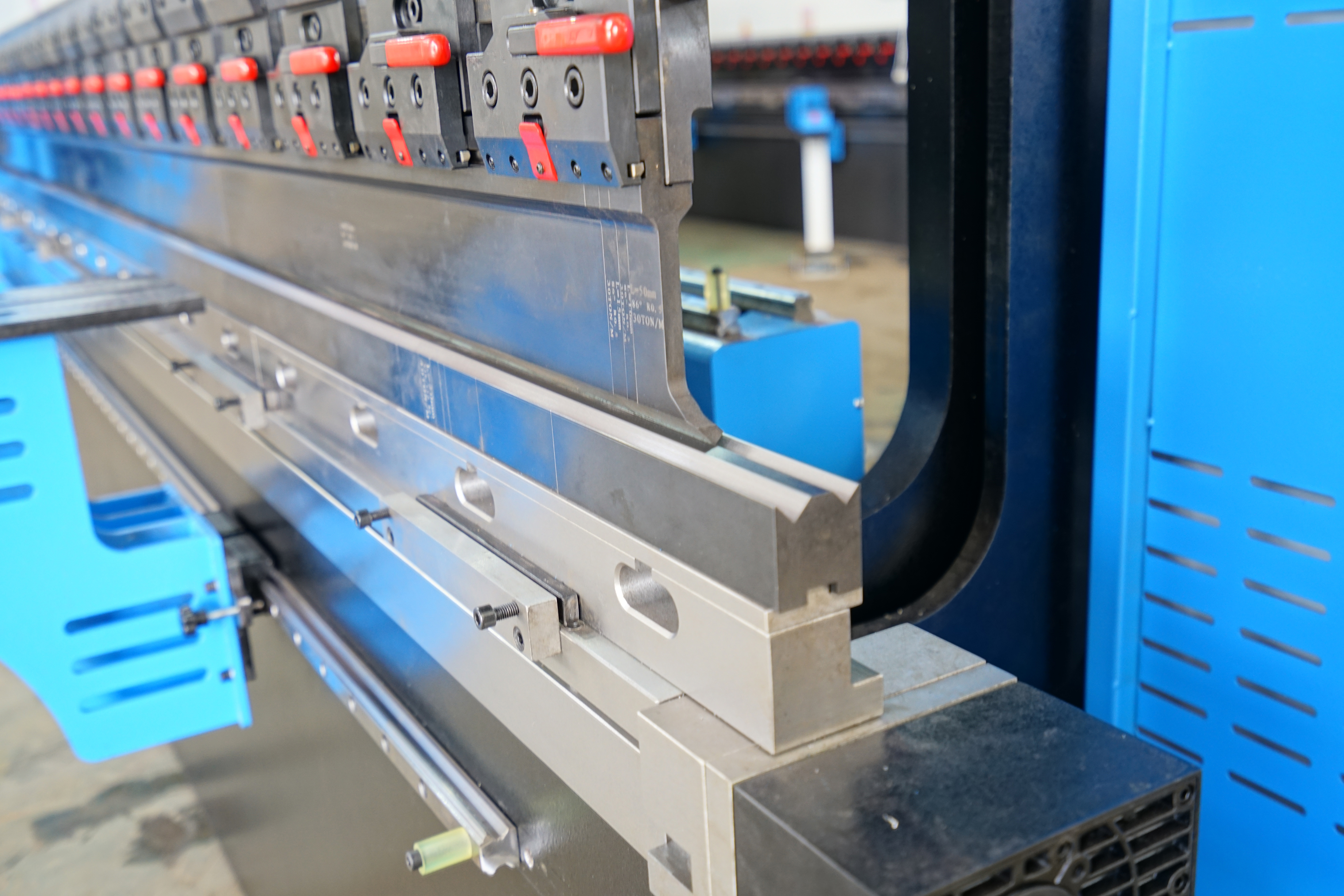 CNC Servo Hydraulic Press Brake with DA53T
