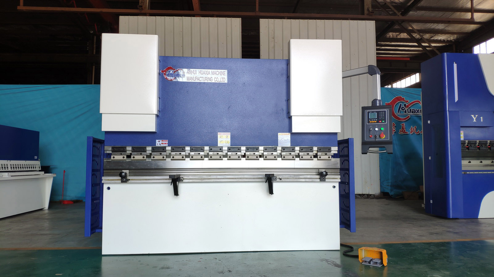 Hydraulic NC Press Brake for Metal Forming