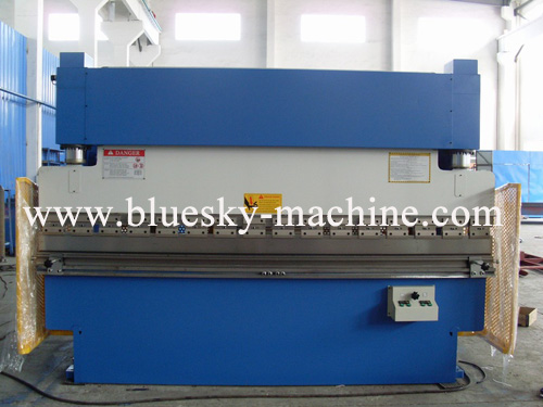 hydraulic press brake - Image 3