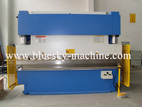 hydraulic press brake - Image 2