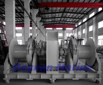 Hydraulic single gyspy mooring winch - Image 2