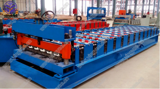 Side view of the IBR roof sheet roll forming machine