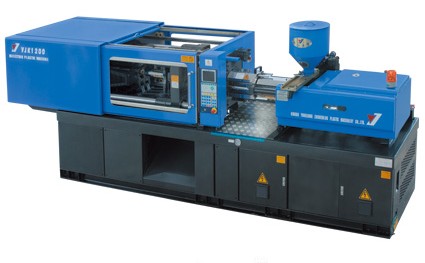 Automated Injection Molding Machine