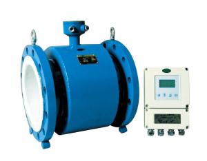 Electromagnetic flowmeter installed in industrial piping