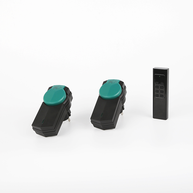 IP44 wireless remote control socket - Image 3