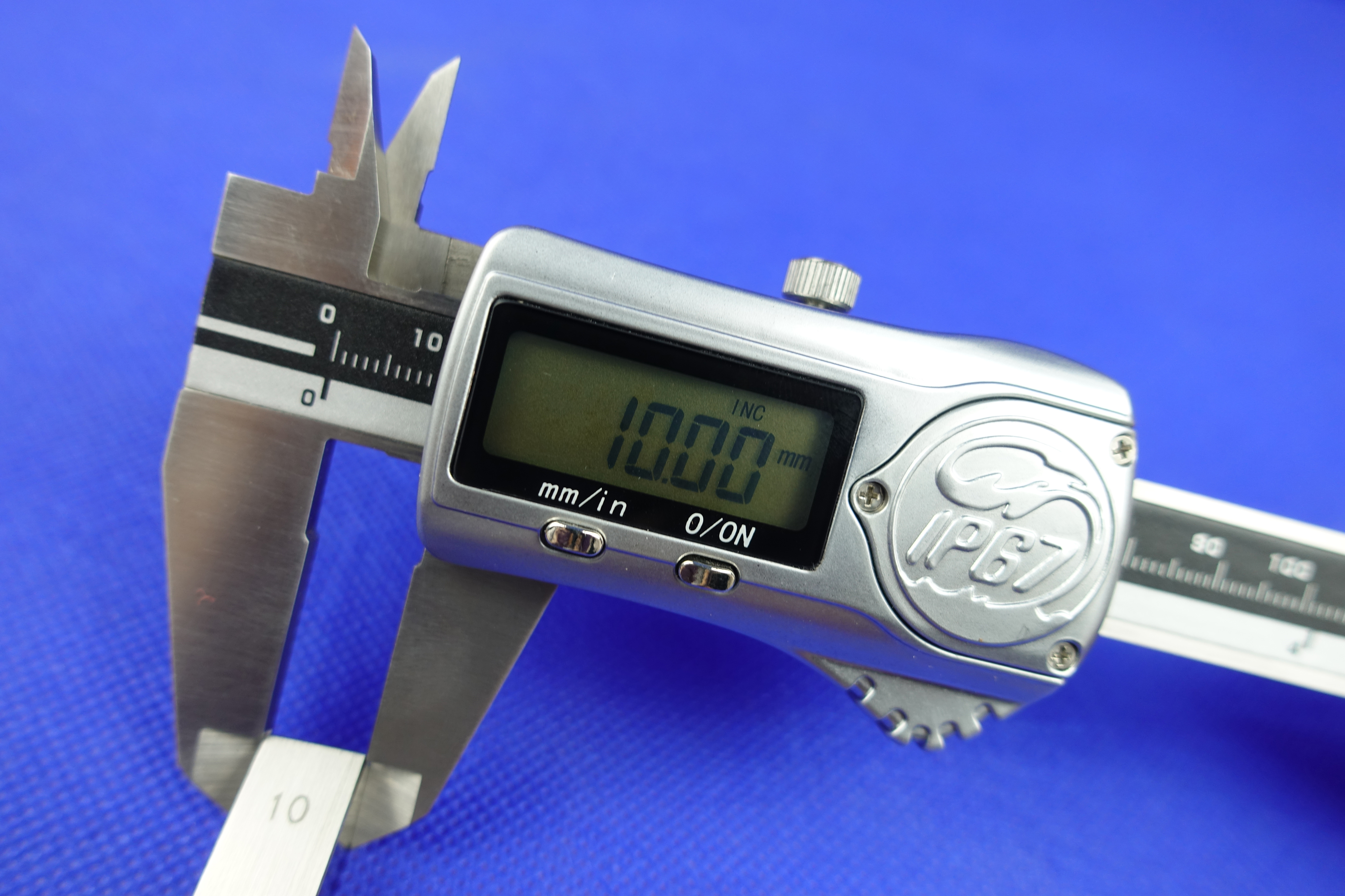 IP67 Digital caliper - Image 2