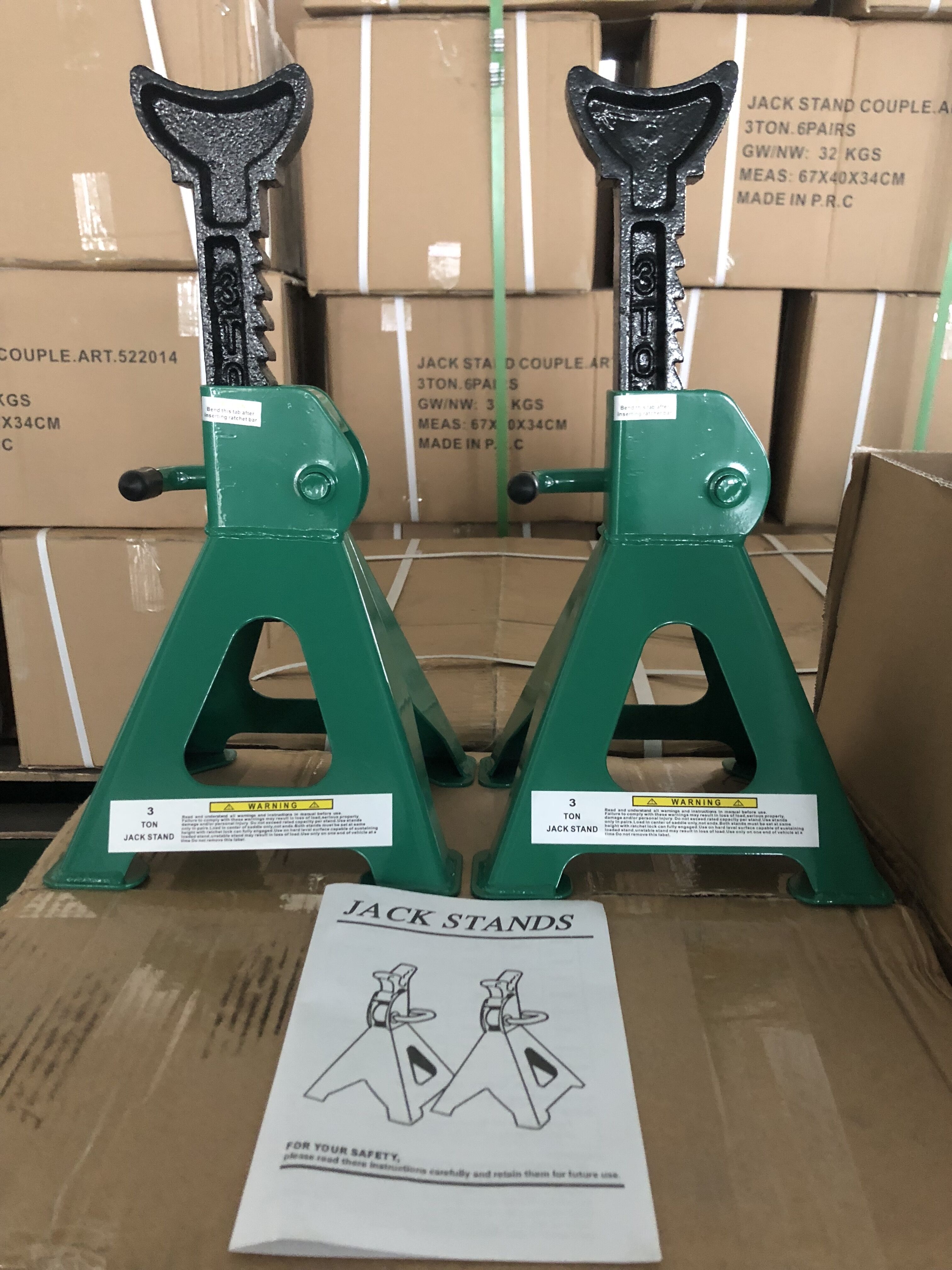 Heavy-Duty Adjustable Vehicle Support Stand