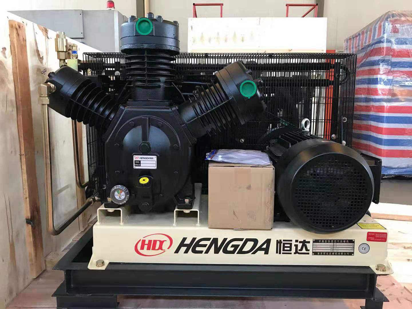 Two-Step Semi-Automatic PET Bottle Blowing Machine