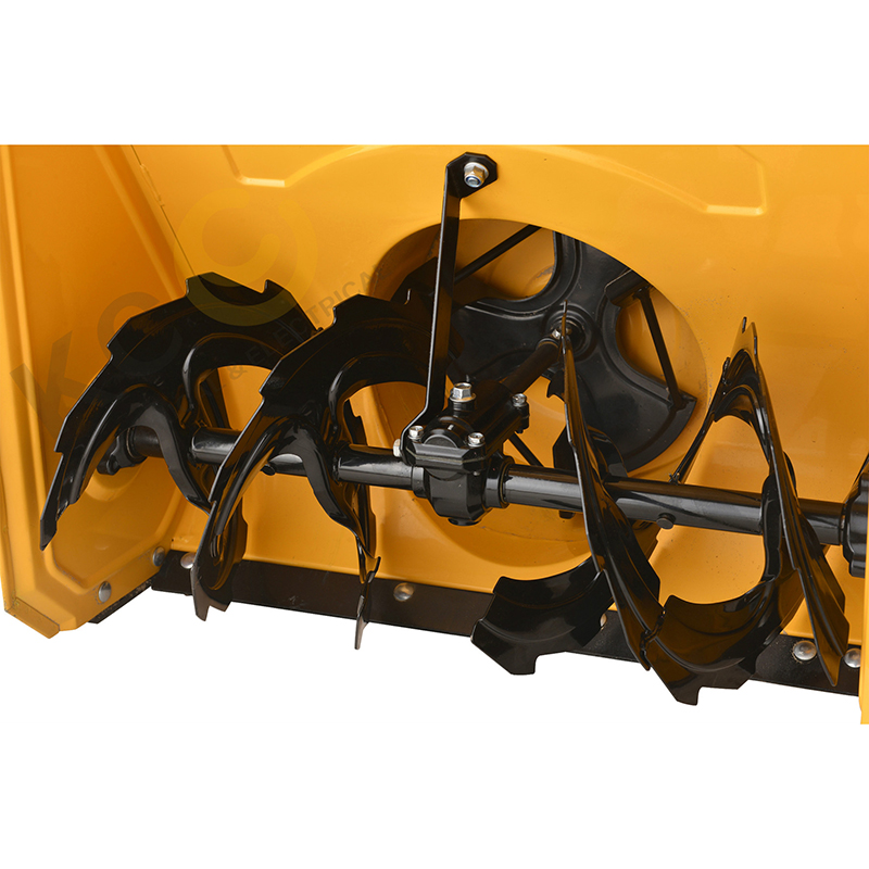 KCM21 Snow Thrower - Image 3