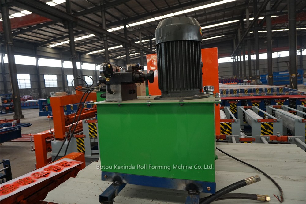 Hydraulic system and motor assembly