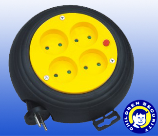 Retractable Extension Cord Reel with Schuko Outlets