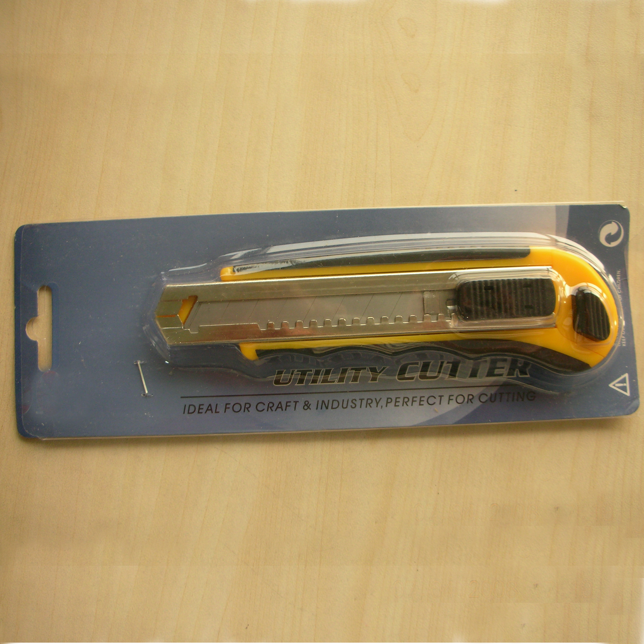 Utility Knife Cutter with Segmented Blade