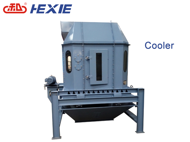 Counter flow cooler for feed pellets