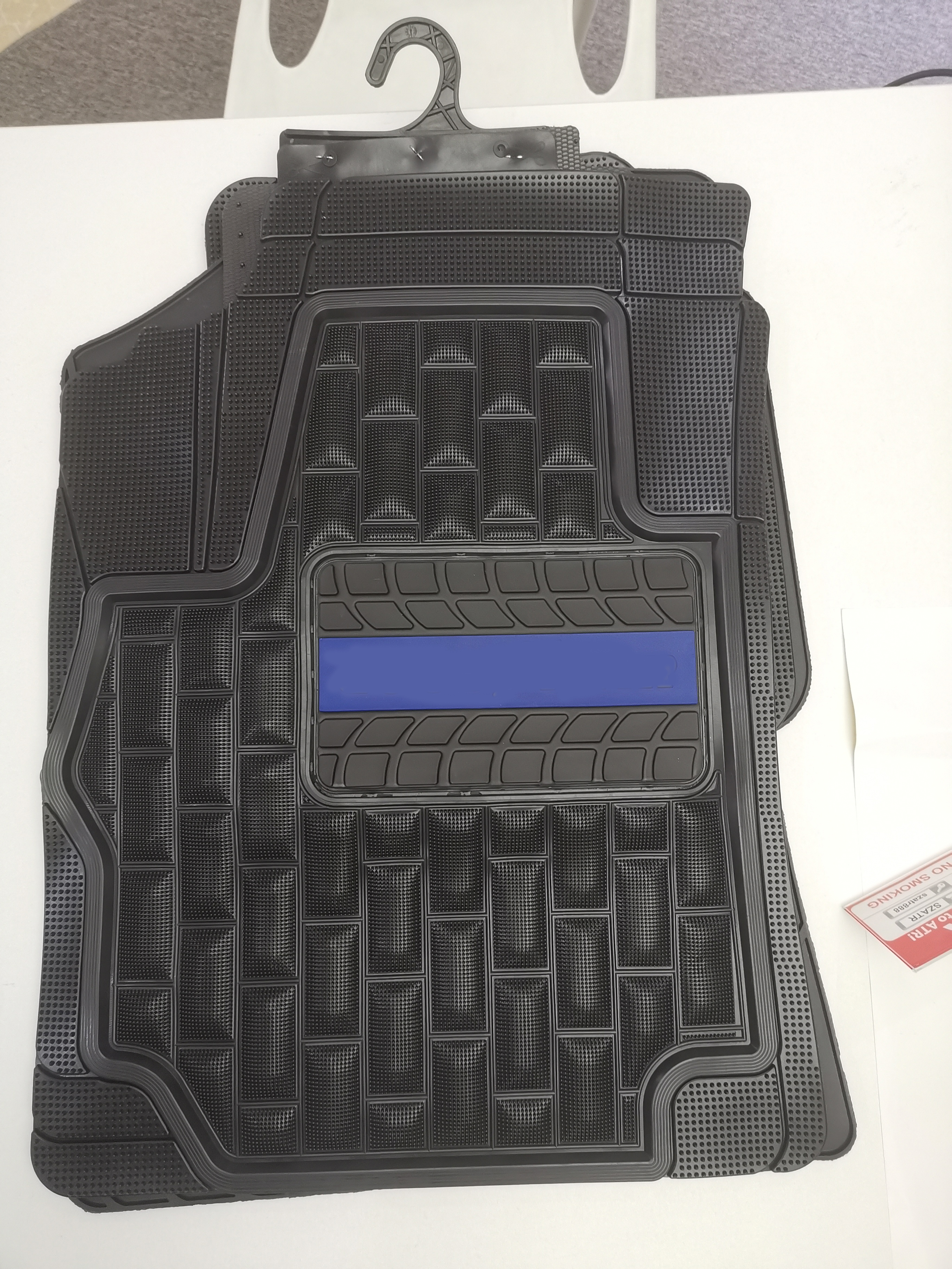 LATEX CAR MAT 5PCS SET - Image 2