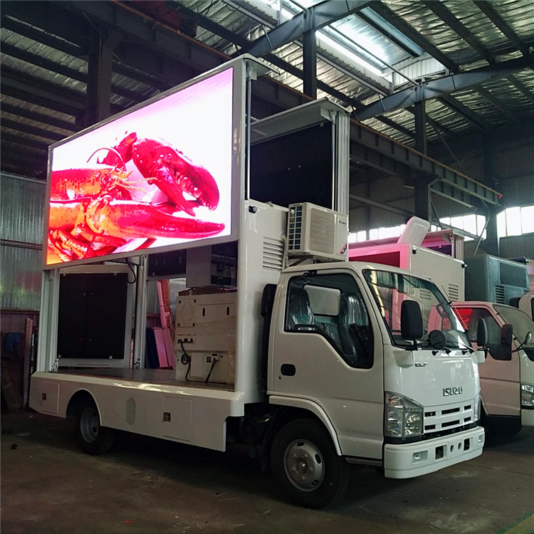 LED advertising truck - Image 3
