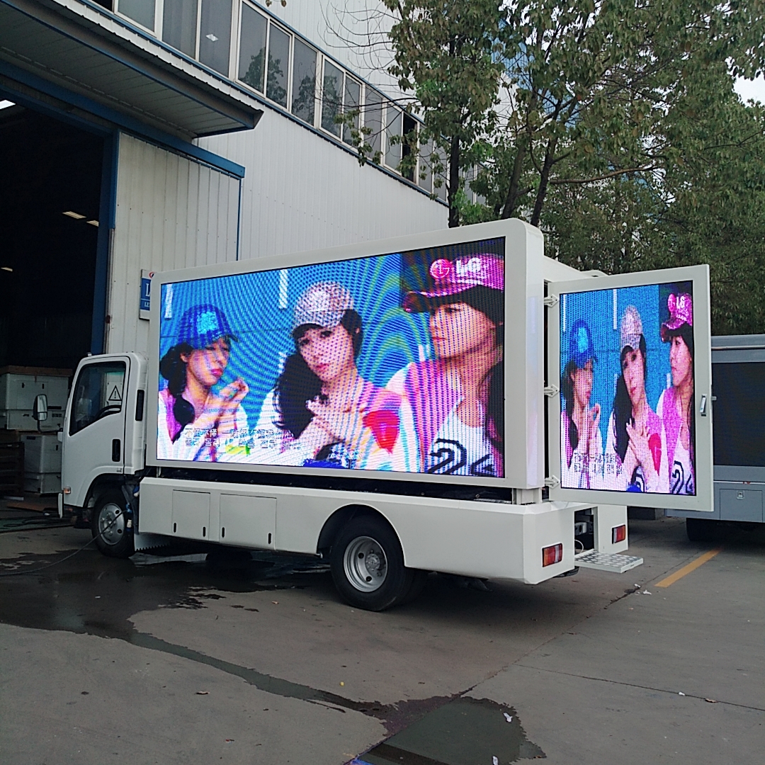 LED advertising truck - Image 2
