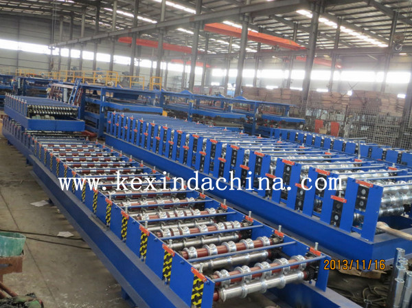 Automated feeding system for metal sheets