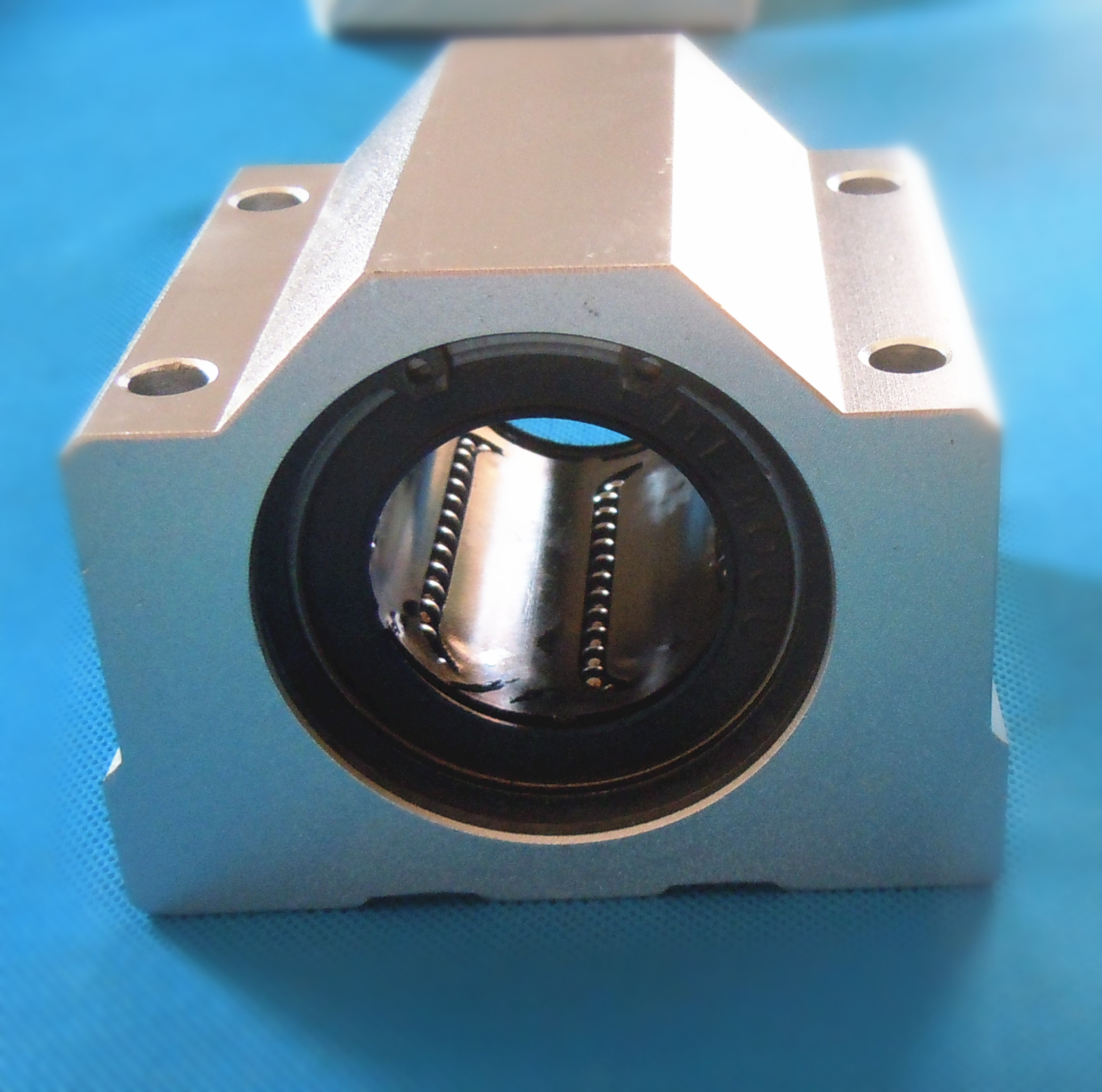 Linear Bearings