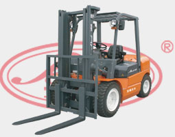 Heavy-Duty Construction Machinery for Earthmoving