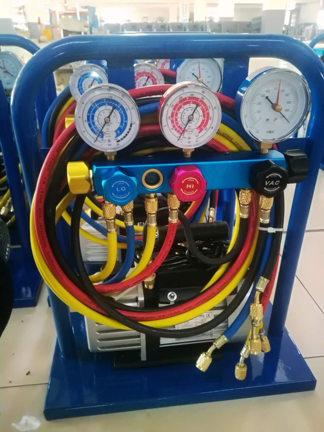 LX36571 Portale charging station for automobile air conditioning - Image 2