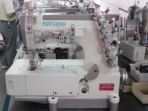 Industrial Overlock Sewing Machine for Garments and Shoes
