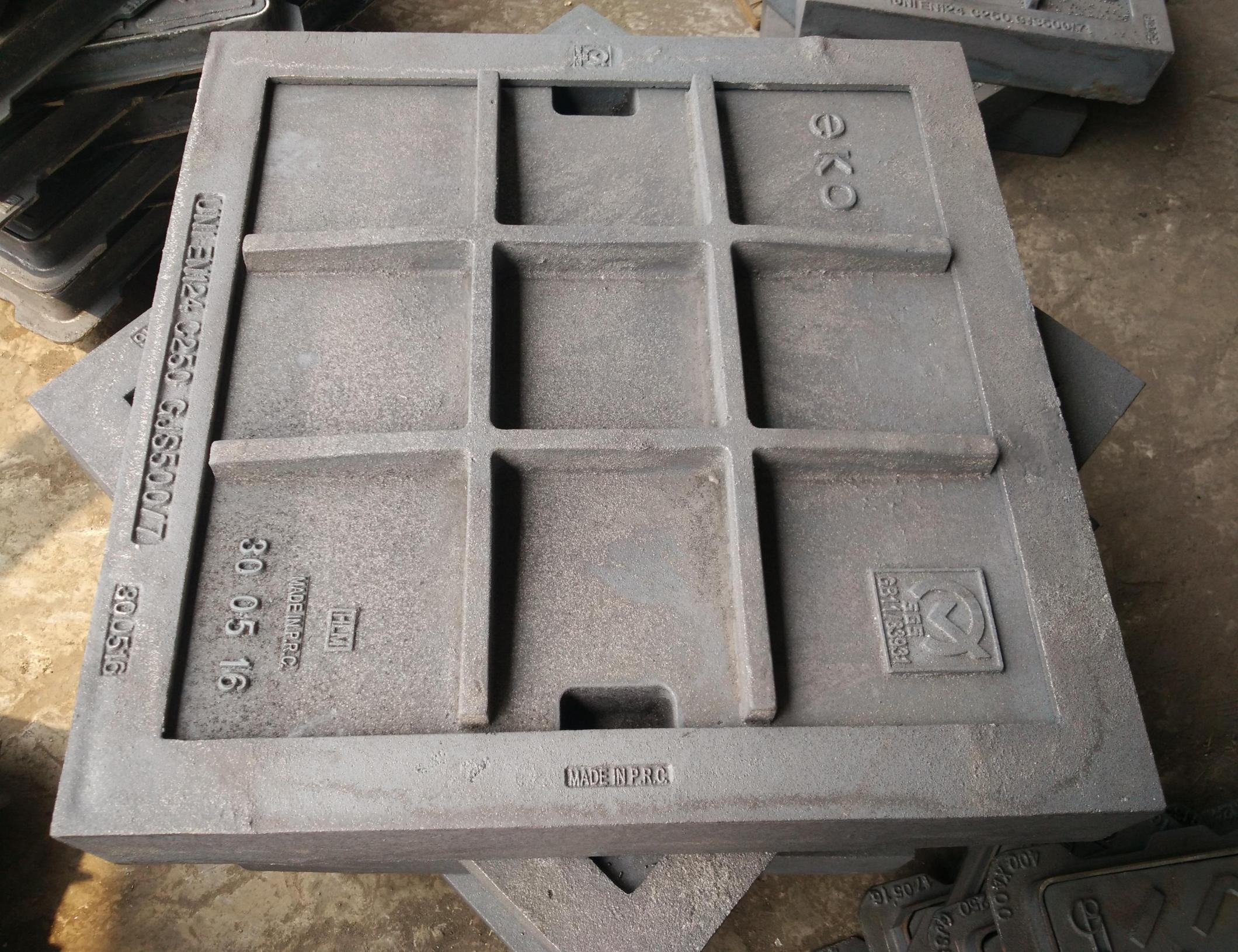 Manhole cover - Image 2