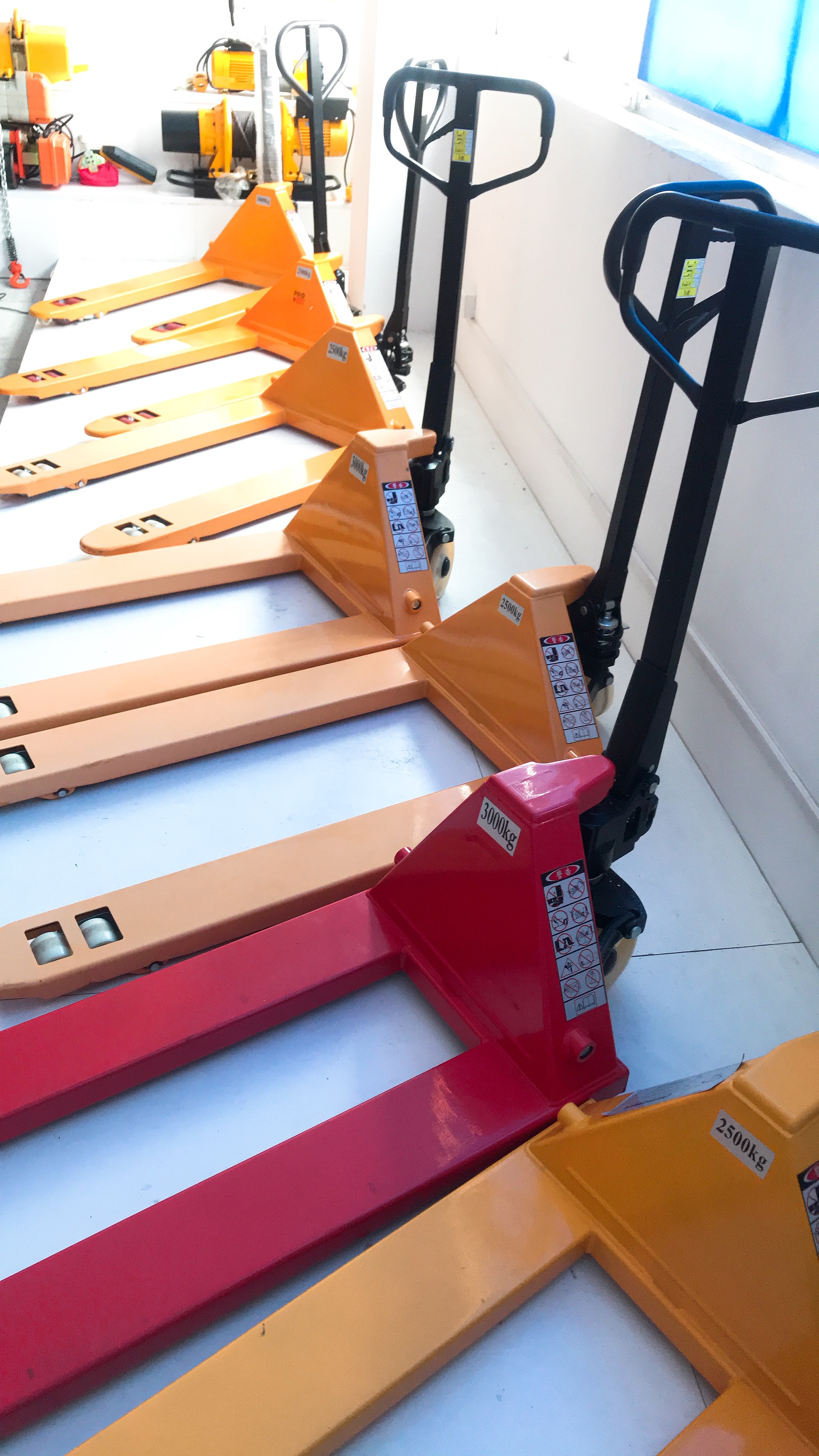 manual pallet truck - Image 2