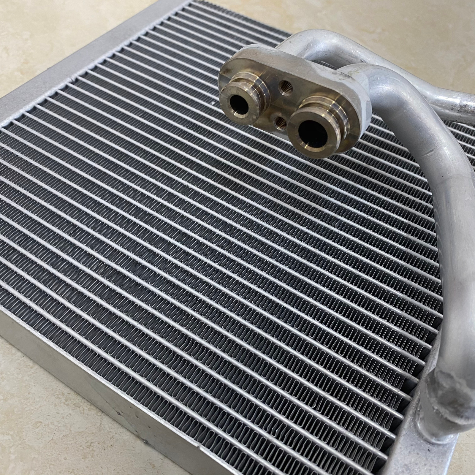 Manufacturer Sale Price Denso Auto Ac Evaporator Expansion Valve For Truck - Image 2