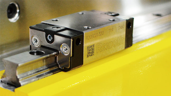 Linear bearing block on rail