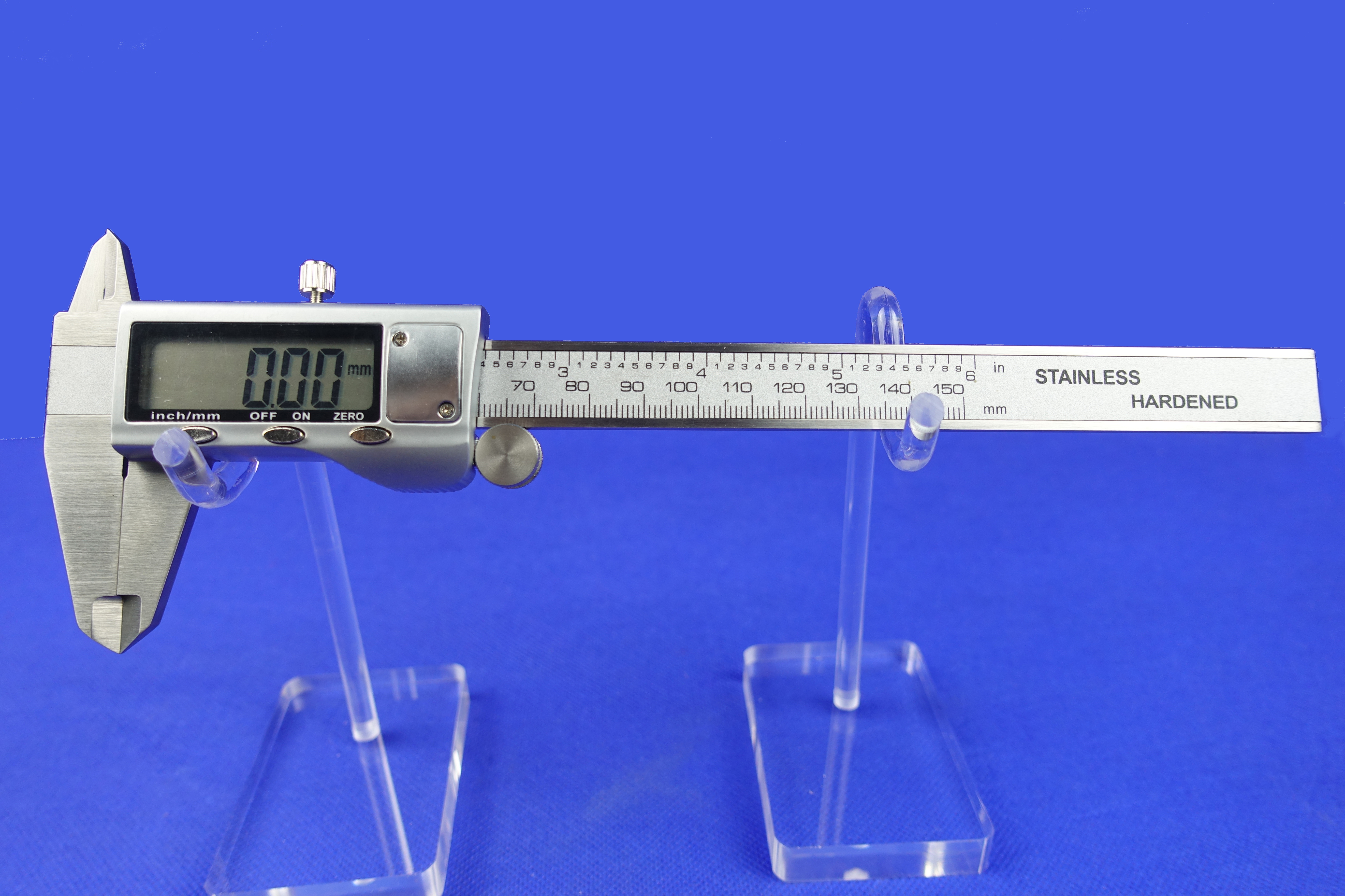 Metal casing digital caliper - Image 2