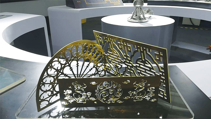 Decorative metal cutouts