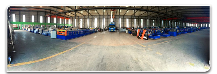 High-precision roll forming machine for metal studs and tracks