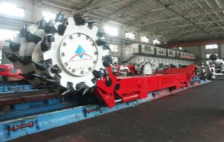 Underground Mining Machine with Conical Picks