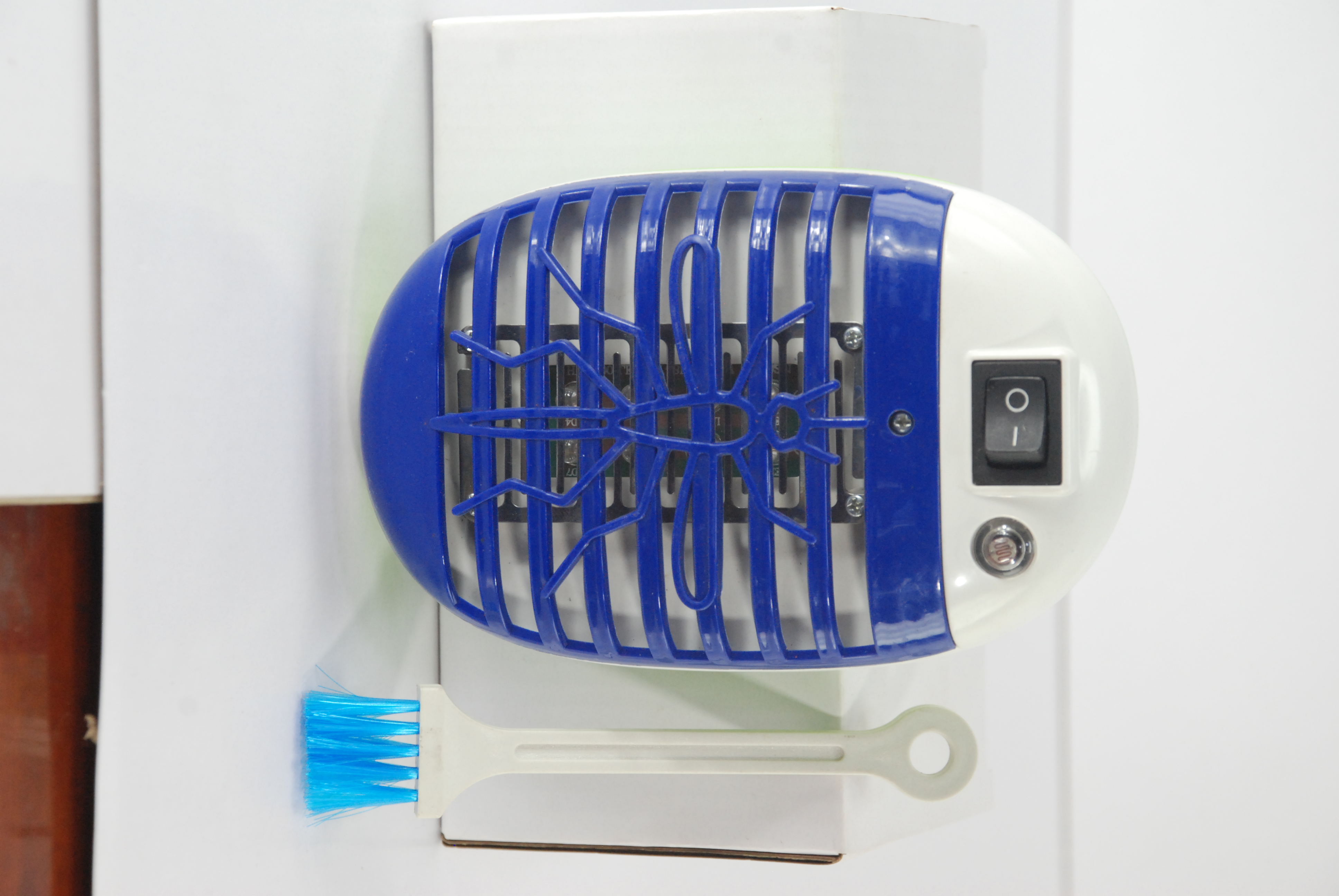 Mini Mosquito Killer Lamp with LED - Image 2