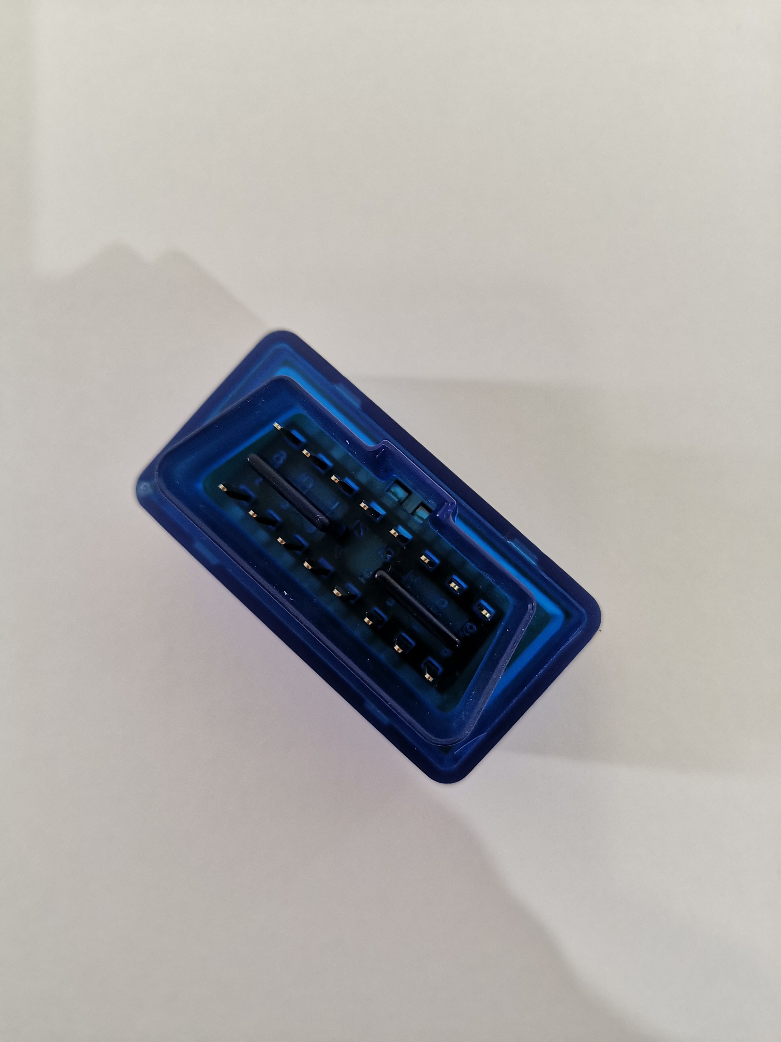 Compact OBD-II Vehicle Diagnostic Adapter