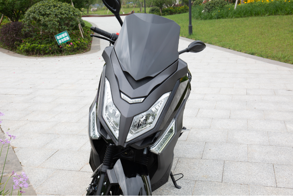 5000W Electric Scooter with 150km Range