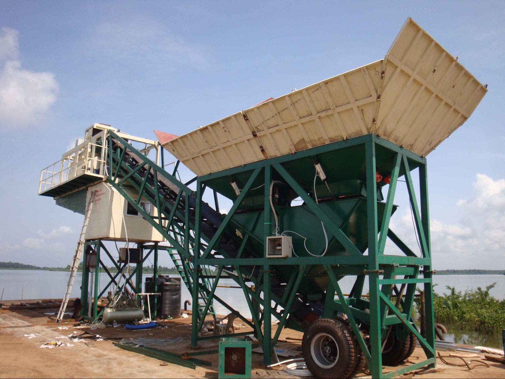 Mobile Concrete Batch Plant
